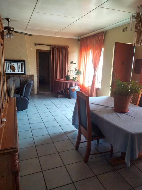 4 Bedroom Property for Sale in Kibler Park Gauteng