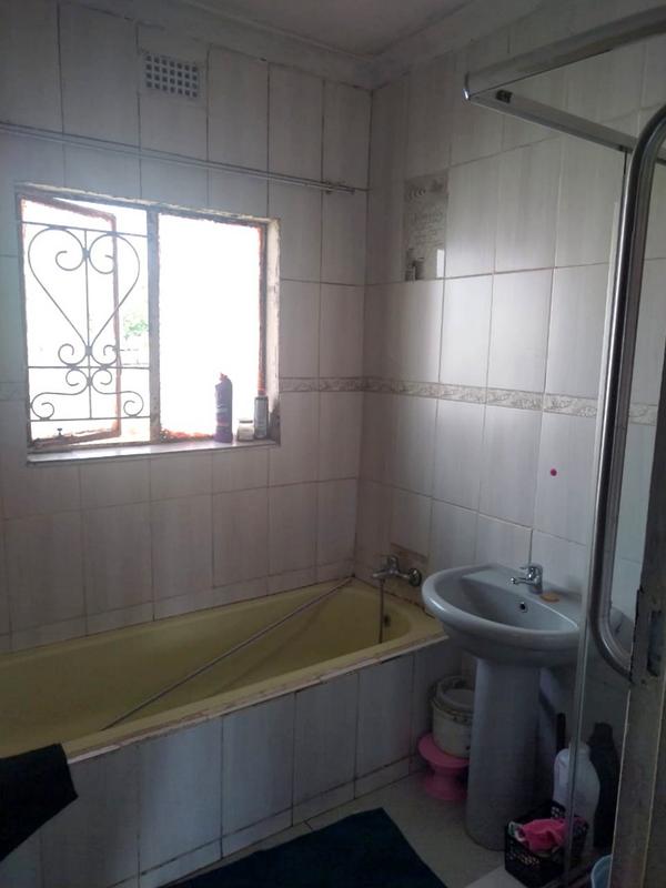 4 Bedroom Property for Sale in Kibler Park Gauteng