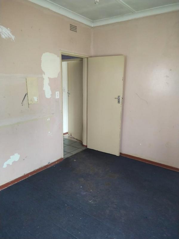 4 Bedroom Property for Sale in Kibler Park Gauteng