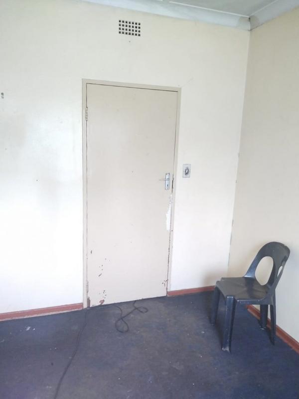 4 Bedroom Property for Sale in Kibler Park Gauteng