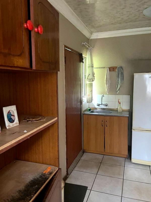 2 Bedroom Property for Sale in Protea Glen Gauteng