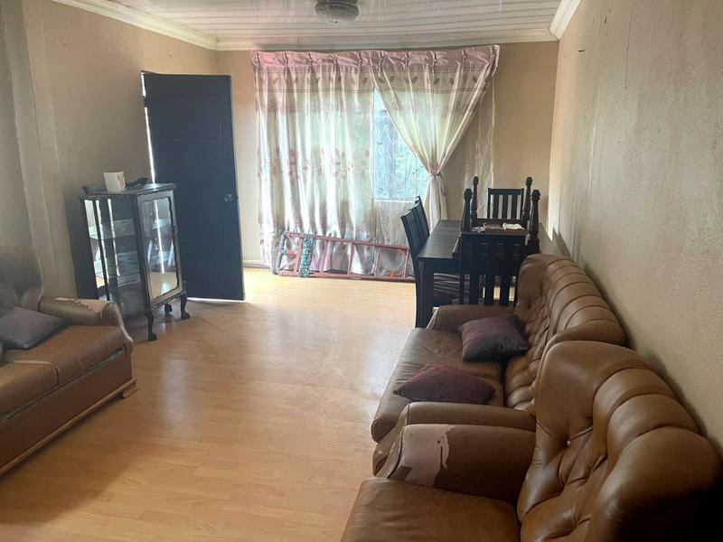 2 Bedroom Property for Sale in Protea Glen Gauteng