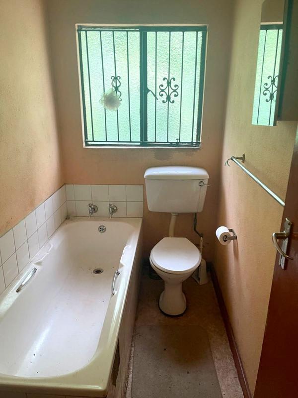 2 Bedroom Property for Sale in Protea Glen Gauteng