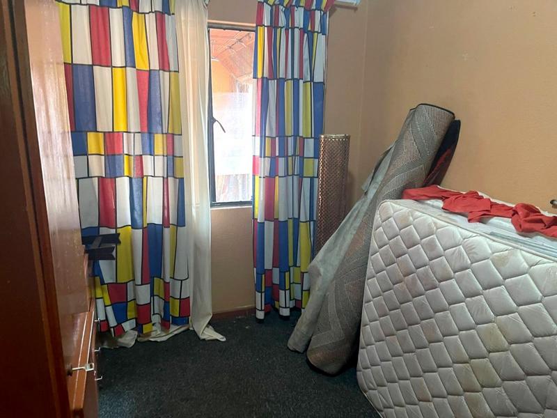 2 Bedroom Property for Sale in Protea Glen Gauteng