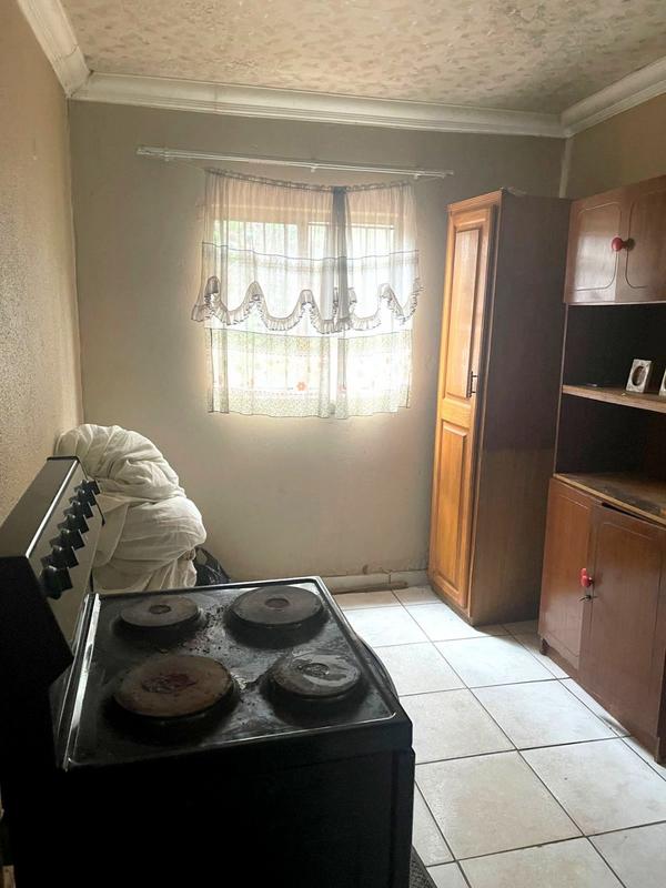 2 Bedroom Property for Sale in Protea Glen Gauteng