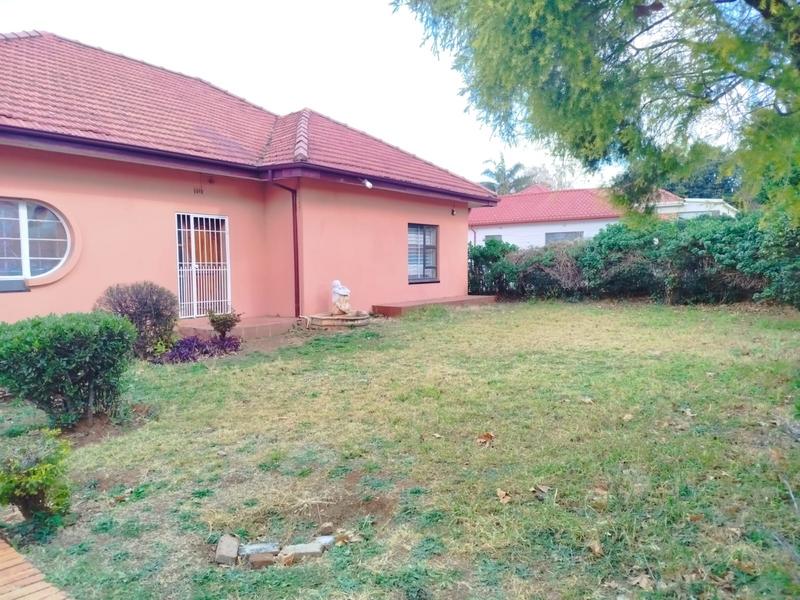 3 Bedroom Property for Sale in Cyrildene Gauteng