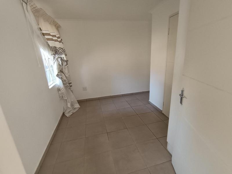 1 Bedroom Property for Sale in Kew Gauteng