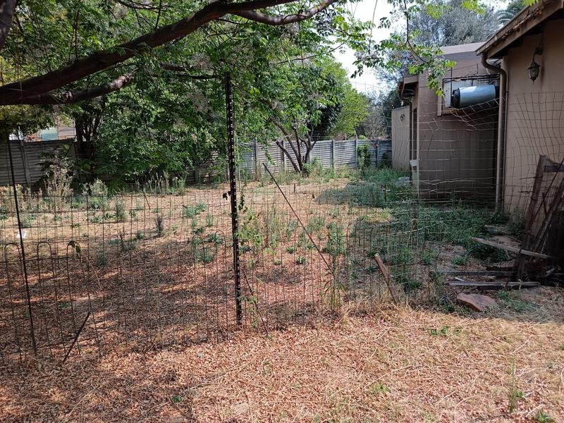 To Let 3 Bedroom Property for Rent in Vorna Valley Gauteng