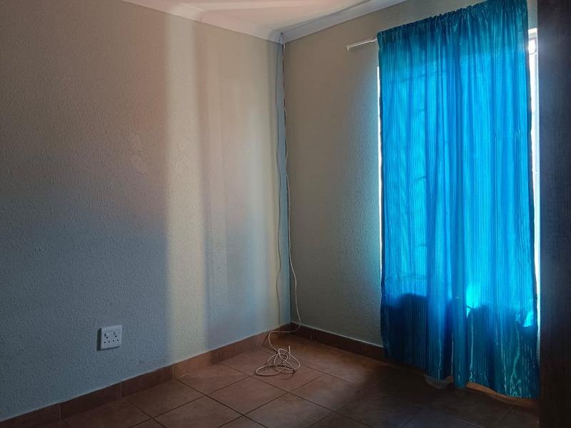 To Let 3 Bedroom Property for Rent in Sky City Gauteng