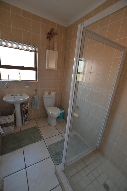 To Let 2 Bedroom Property for Rent in Paulshof Gauteng
