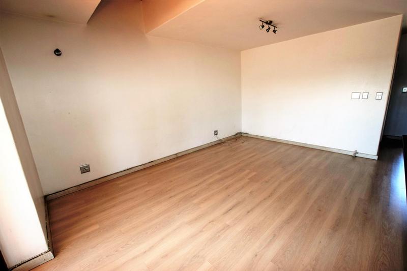 1 Bedroom Property for Sale in Strathavon Gauteng