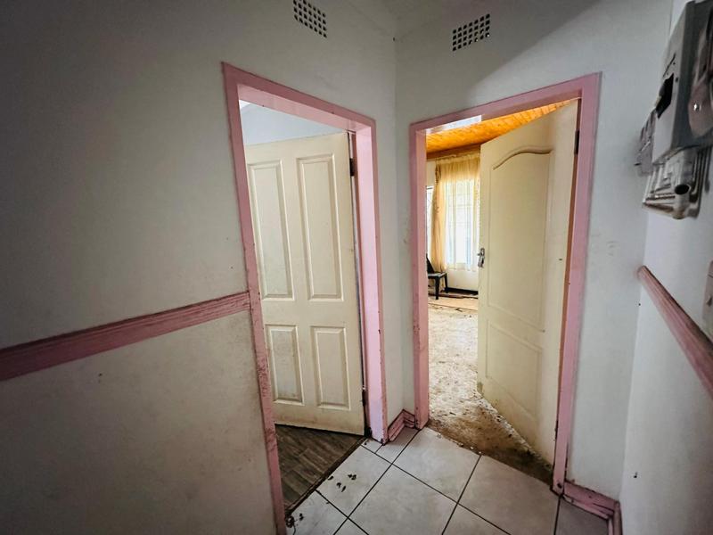 10 Bedroom Property for Sale in Delville Gauteng