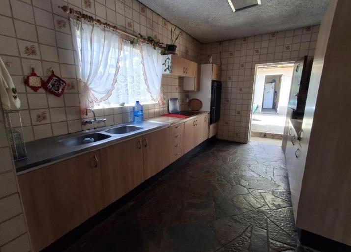6 Bedroom Property for Sale in Bezuidenhout Valley Gauteng