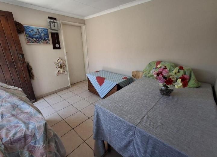 6 Bedroom Property for Sale in Bezuidenhout Valley Gauteng