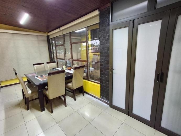 5 Bedroom Property for Sale in Bezuidenhout Valley Gauteng