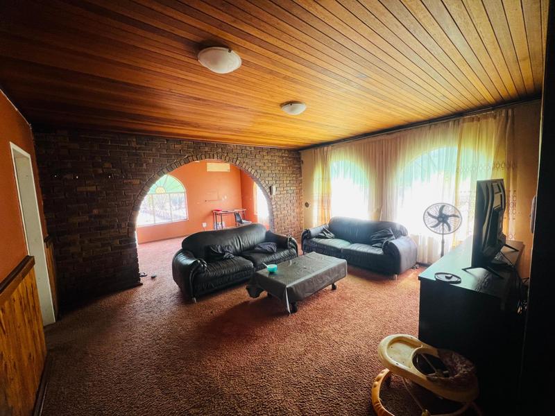 8 Bedroom Property for Sale in Laudium Gauteng