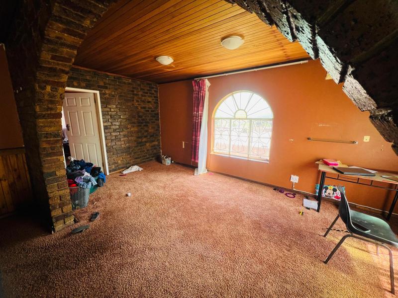 8 Bedroom Property for Sale in Laudium Gauteng