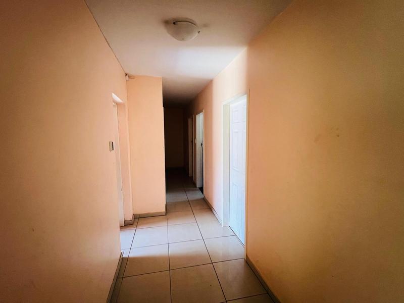 8 Bedroom Property for Sale in Laudium Gauteng