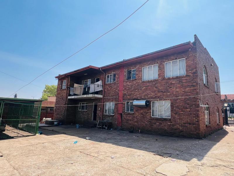 8 Bedroom Property for Sale in Laudium Gauteng