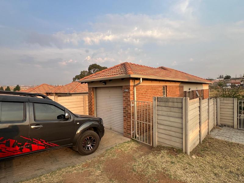3 Bedroom Property for Sale in Thatch Hill Estate Gauteng