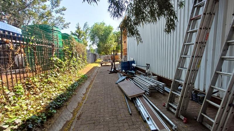 To Let commercial Property for Rent in Rooihuiskraal Gauteng