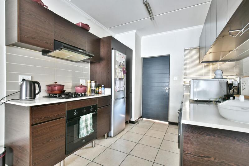 3 Bedroom Property for Sale in Oakdene Gauteng