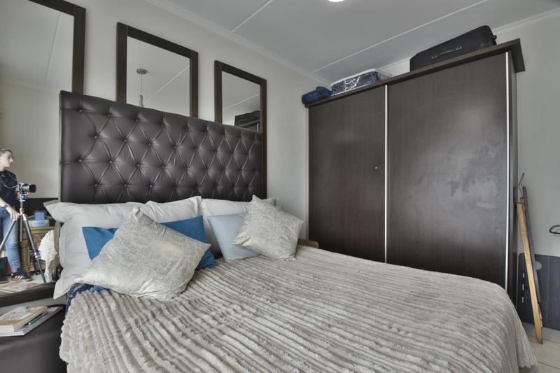 3 Bedroom Property for Sale in Oakdene Gauteng
