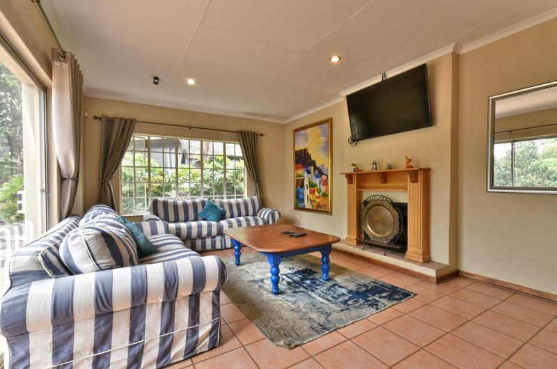 4 Bedroom Property for Sale in Oakdene Gauteng