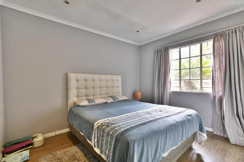 4 Bedroom Property for Sale in Oakdene Gauteng