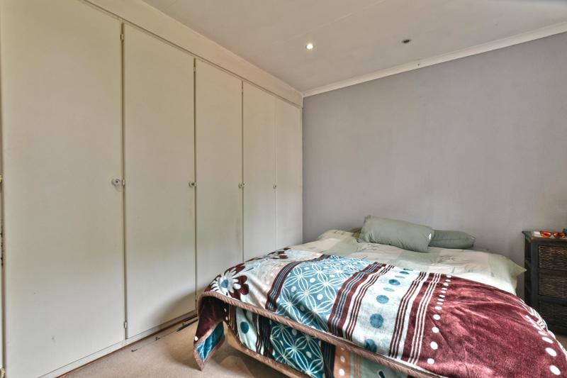 4 Bedroom Property for Sale in Oakdene Gauteng