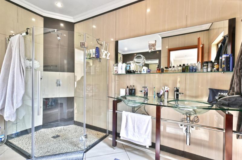 5 Bedroom Property for Sale in Boskruin Gauteng