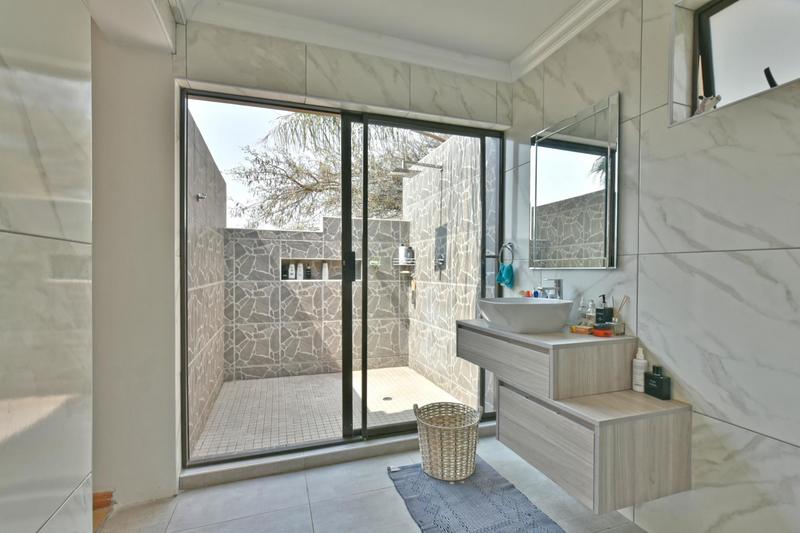 5 Bedroom Property for Sale in Boskruin Gauteng