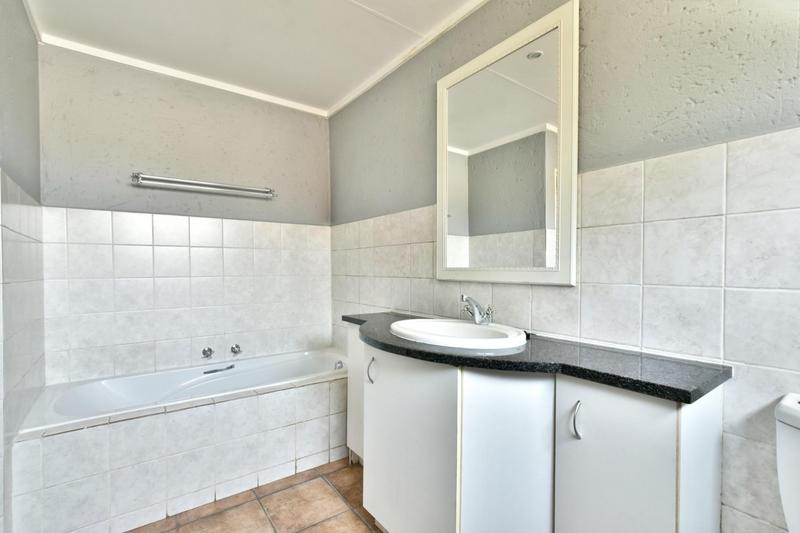 2 Bedroom Property for Sale in Darrenwood Gauteng