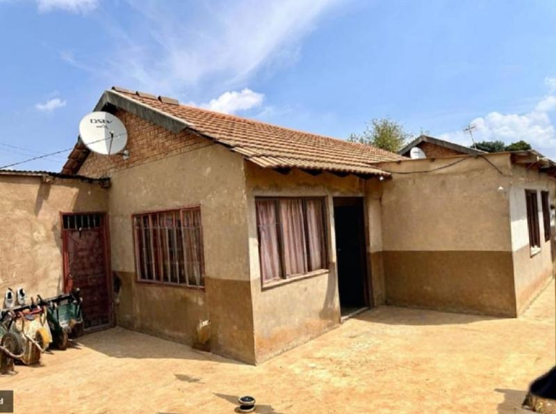 5 Bedroom Property for Sale in Elandspoort Gauteng