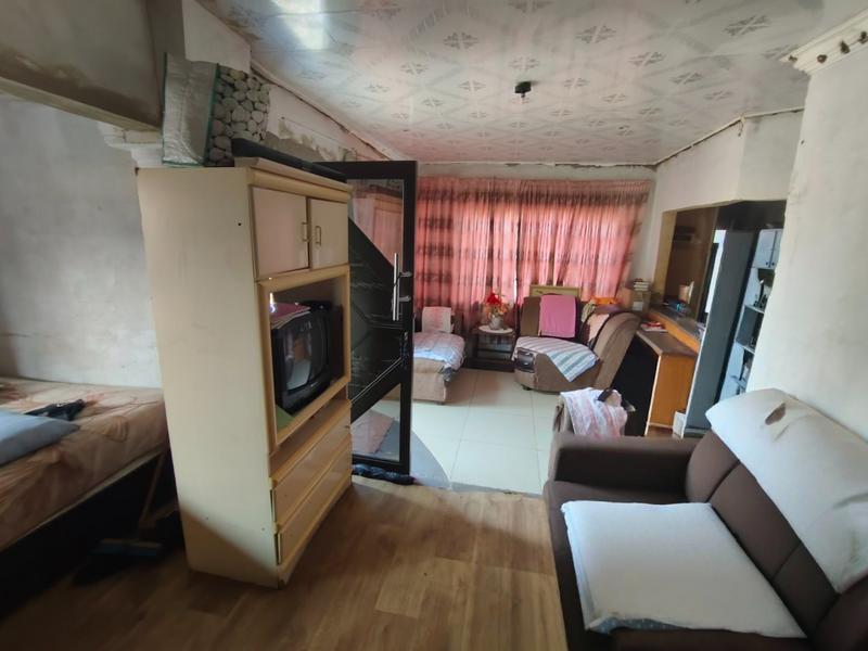 5 Bedroom Property for Sale in Elandspoort Gauteng