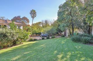 6 Bedroom Property for Sale in Bramley Park Gauteng