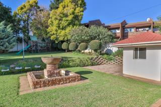 6 Bedroom Property for Sale in Bramley Park Gauteng