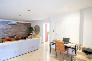 6 Bedroom Property for Sale in Bramley Park Gauteng