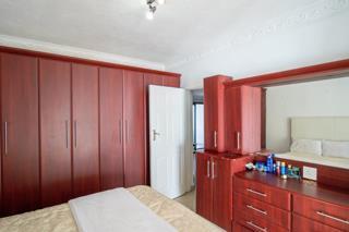 6 Bedroom Property for Sale in Bramley Park Gauteng