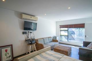 6 Bedroom Property for Sale in Bramley Park Gauteng