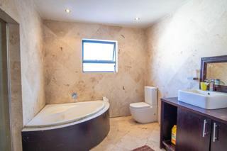 6 Bedroom Property for Sale in Bramley Park Gauteng