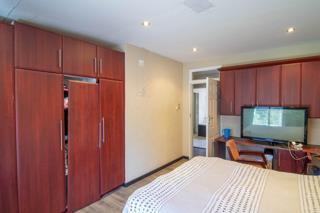 6 Bedroom Property for Sale in Bramley Park Gauteng