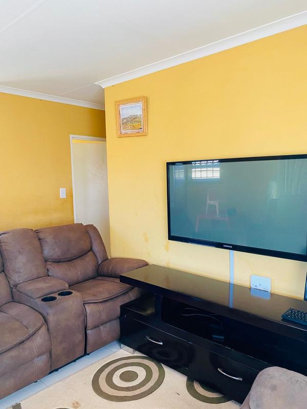 3 Bedroom Property for Sale in Protea Glen Gauteng