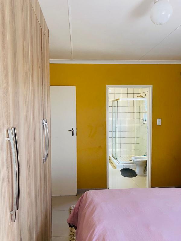 3 Bedroom Property for Sale in Protea Glen Gauteng