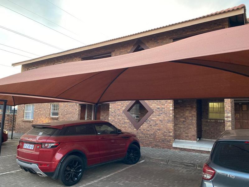 To Let 2 Bedroom Property for Rent in Crystal Park Gauteng
