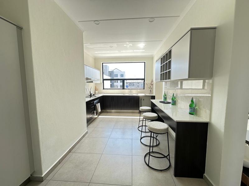 To Let 3 Bedroom Property for Rent in Modderfontein Gauteng
