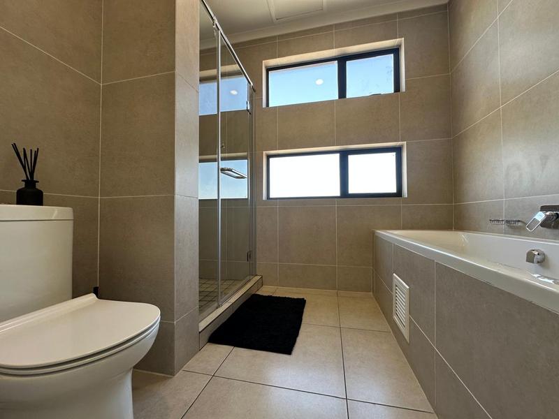 To Let 3 Bedroom Property for Rent in Modderfontein Gauteng