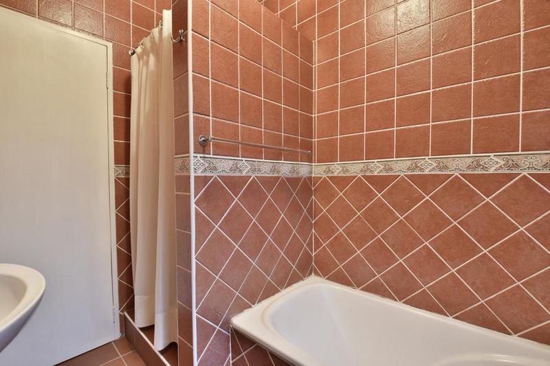6 Bedroom Property for Sale in Glenvista Gauteng