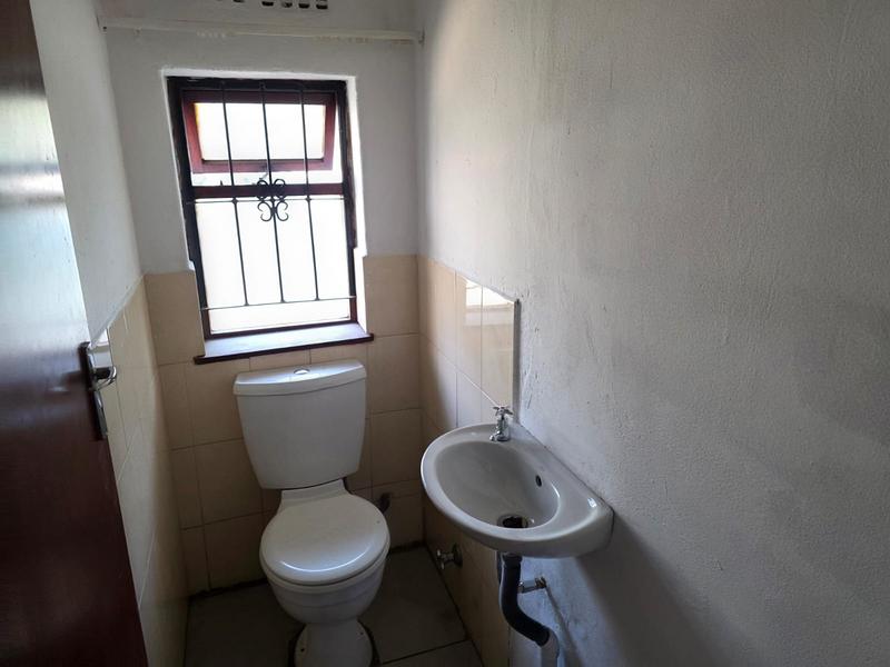To Let 4 Bedroom Property for Rent in Morningside Gauteng