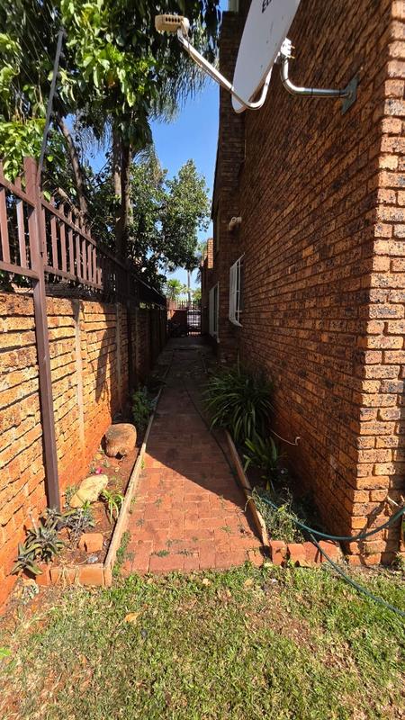 3 Bedroom Property for Sale in Doornpoort Gauteng